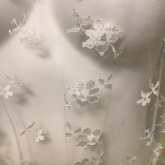 Lace Floral Maxi Dress - Picture 3 of 4